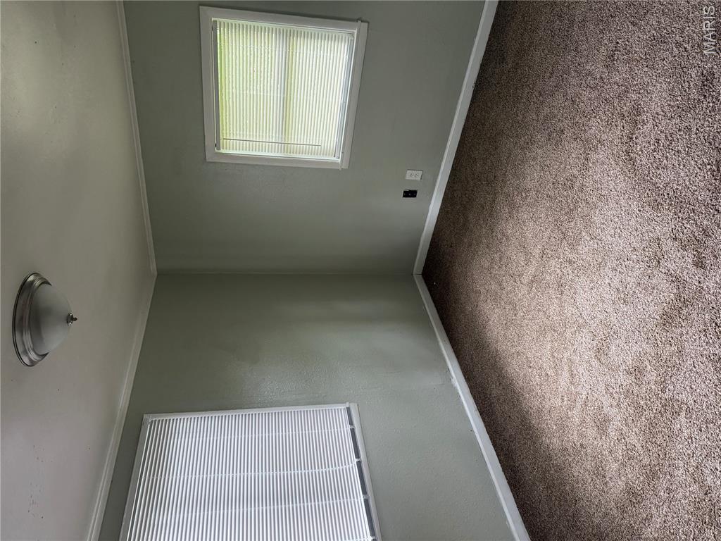 127 Donald Street Property Photo 6