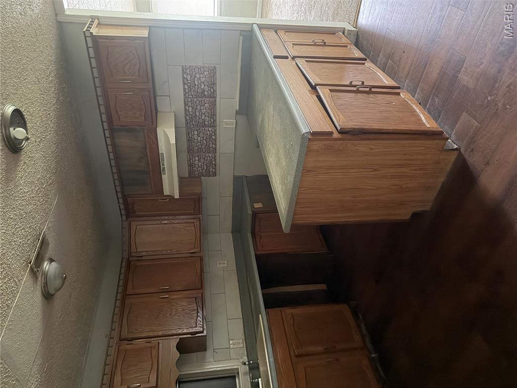 127 Donald Street Property Photo 10
