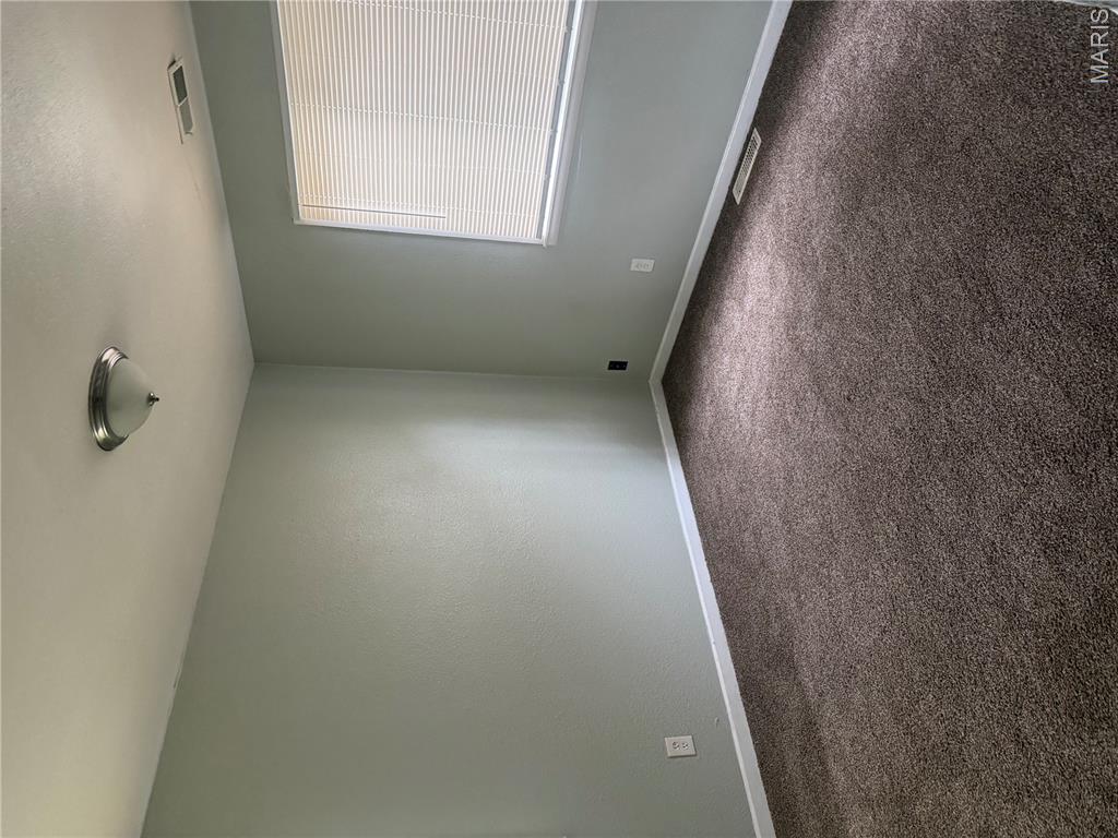 127 Donald Street Property Photo 13