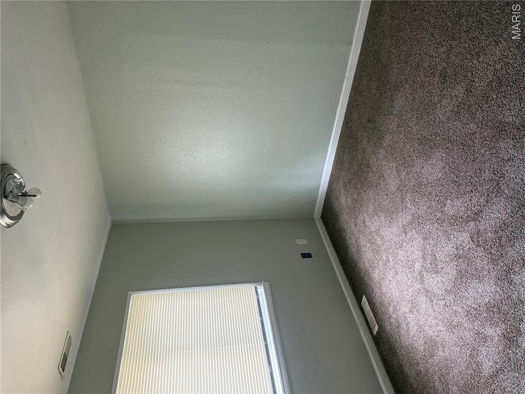 127 Donald Street Property Photo 14