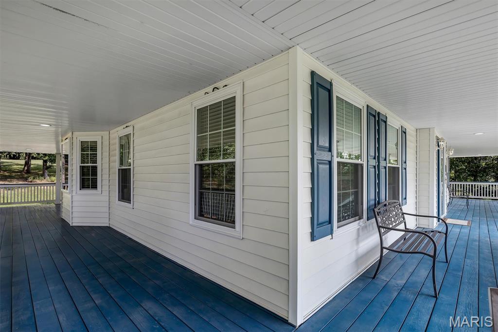 4051 Oakbrook Road Property Photo 8