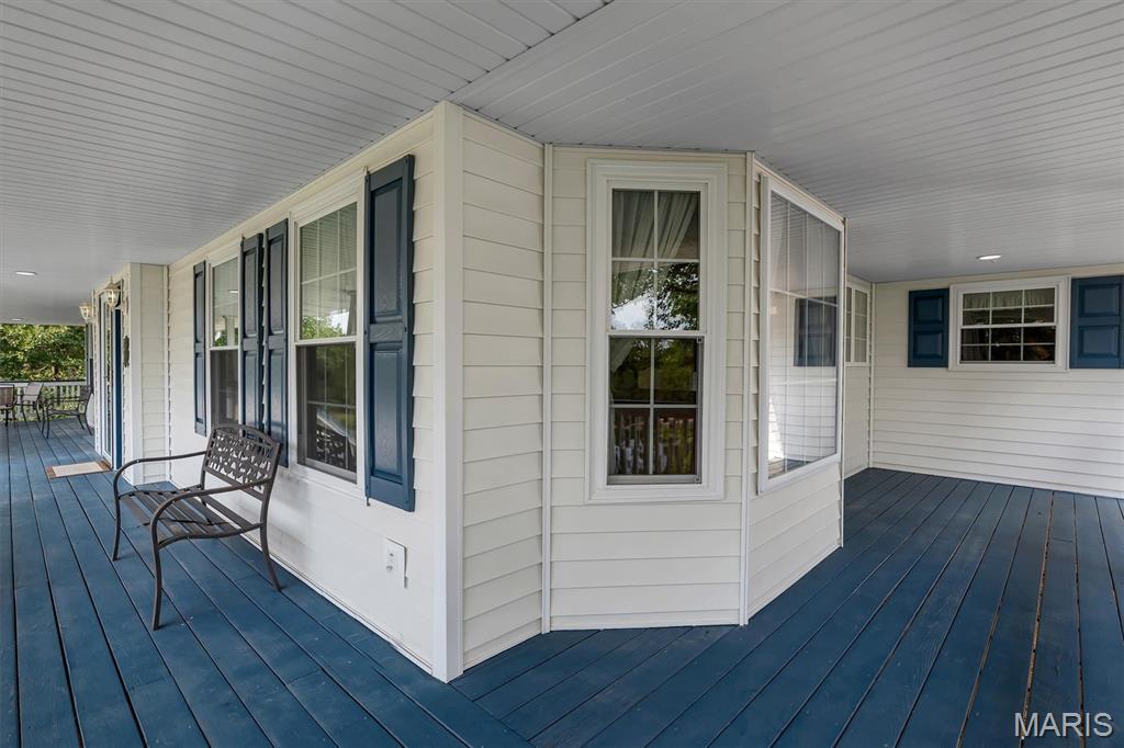 4051 Oakbrook Road Property Photo 9
