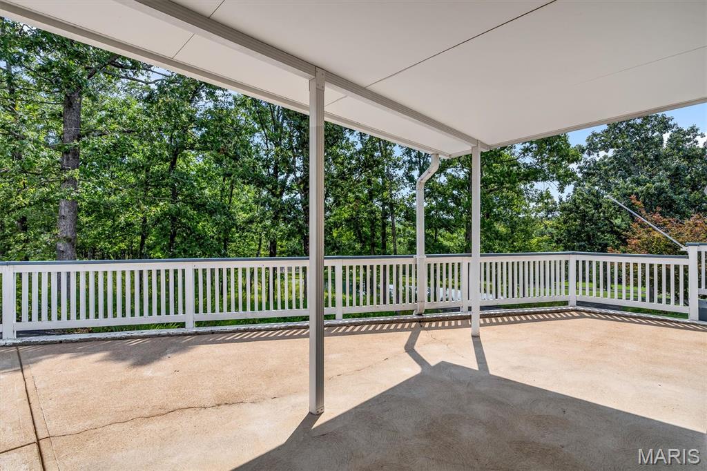 4051 Oakbrook Road Property Photo 10