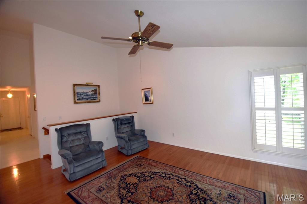 1002 Shire Lane Property Photo 5