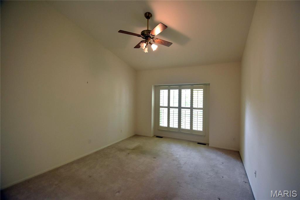 1002 Shire Lane Property Photo 12