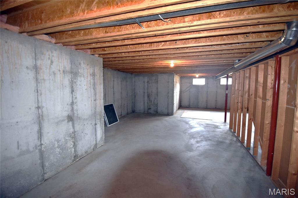 1002 Shire Lane Property Photo 15