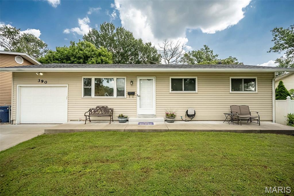 390 S Saint Charles Street Property Photo 1