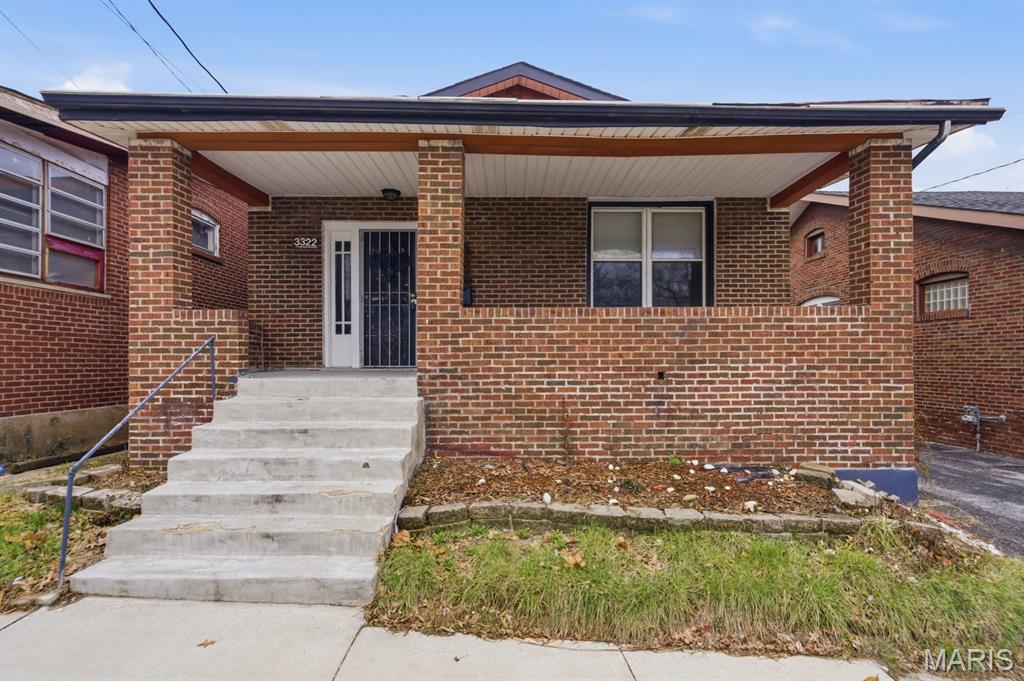 3322 N Hanley Road Property Photo 1
