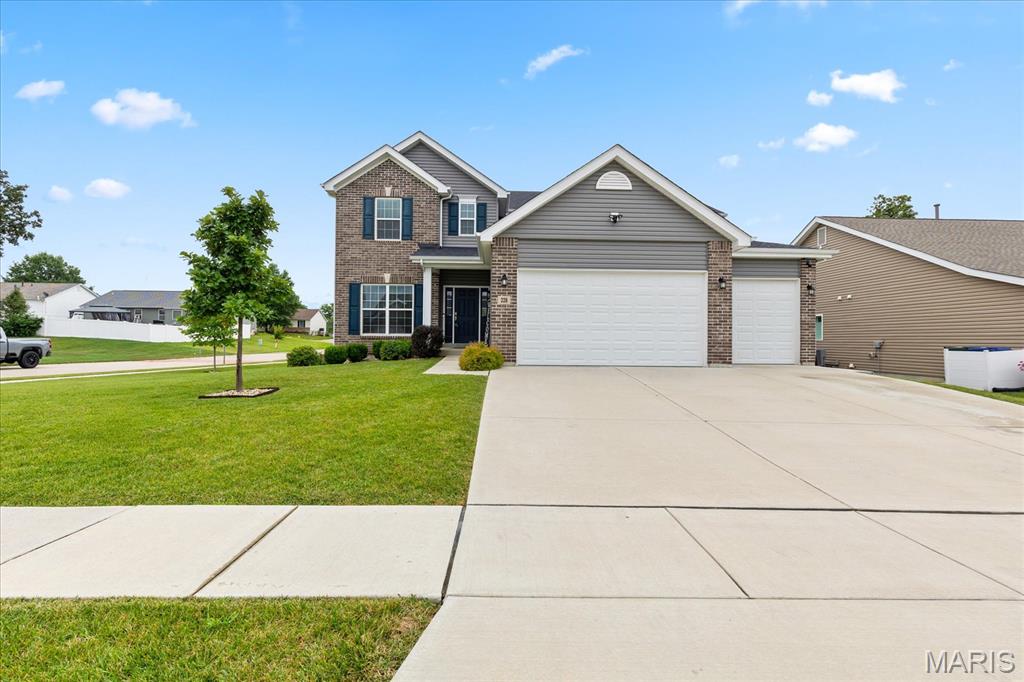 228 Burrograss Drive Property Photo 1