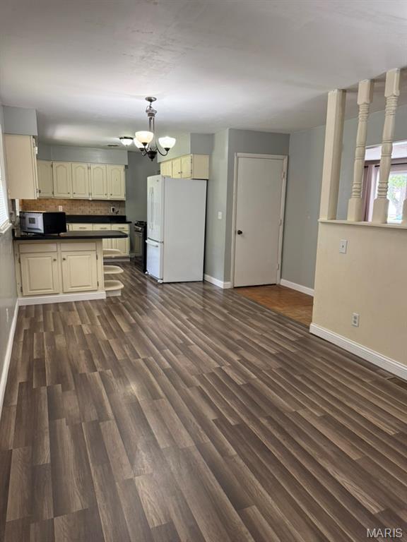432 East Street Property Photo 8