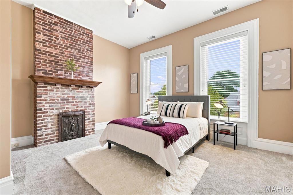 1923 S Compton Avenue Property Photo 15