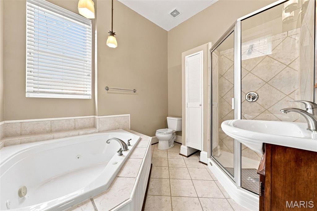 1923 S Compton Avenue Property Photo 17
