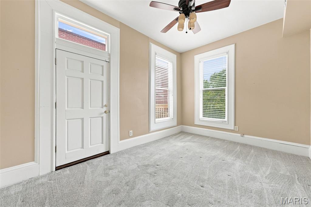 1923 S Compton Avenue Property Photo 19