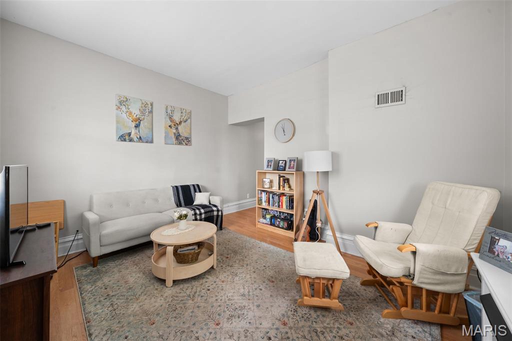 4333 Delor Street Property Photo 5