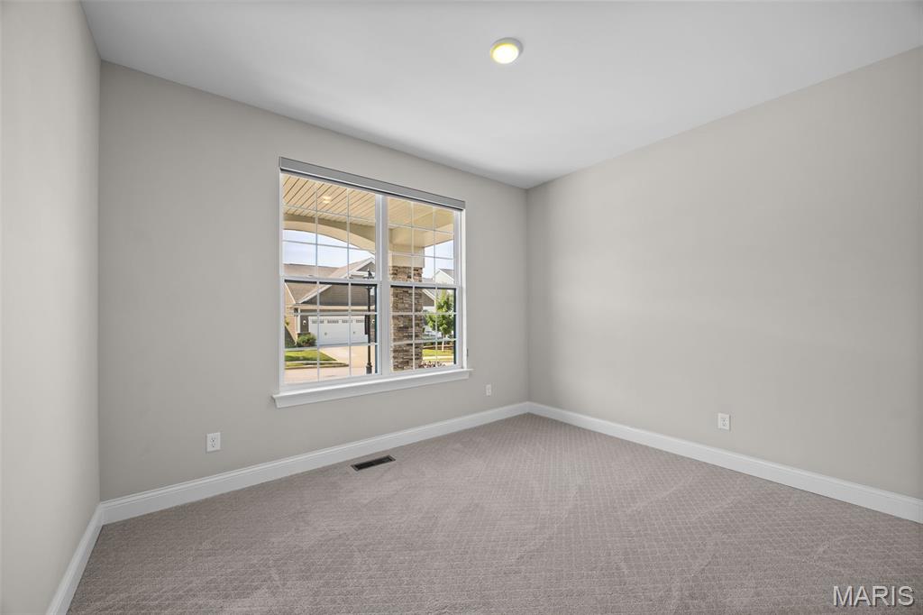 2453 Grover Ridge Drive Property Photo 6