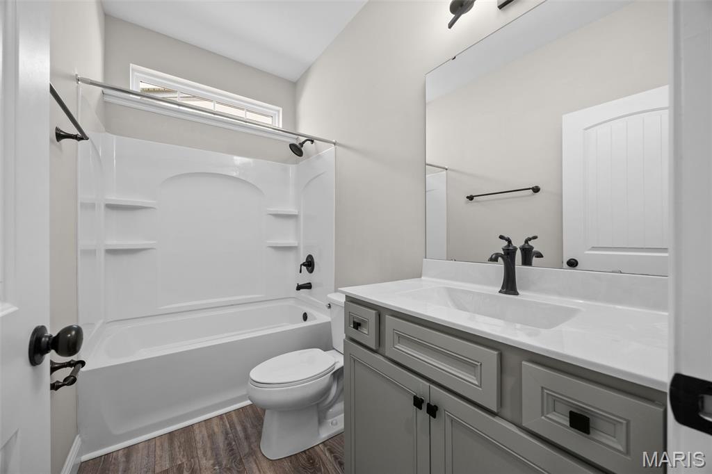 2453 Grover Ridge Drive Property Photo 8