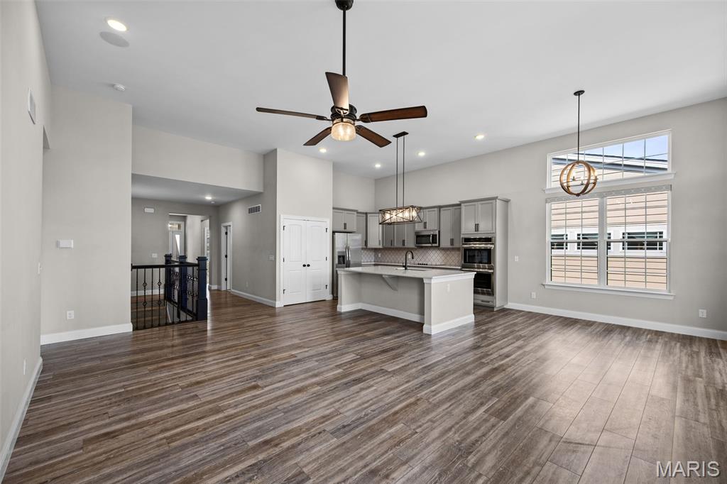 2453 Grover Ridge Drive Property Photo 14