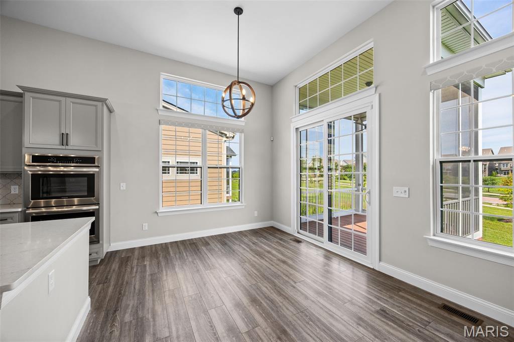 2453 Grover Ridge Drive Property Photo 16
