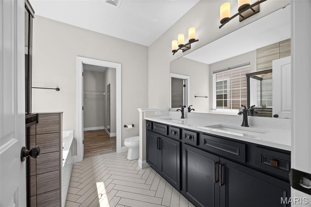 2453 Grover Ridge Drive Property Photo 22