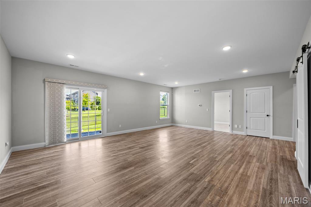 2453 Grover Ridge Drive Property Photo 27