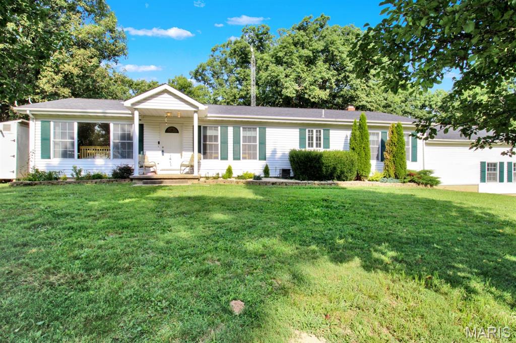 16461 Highway 63