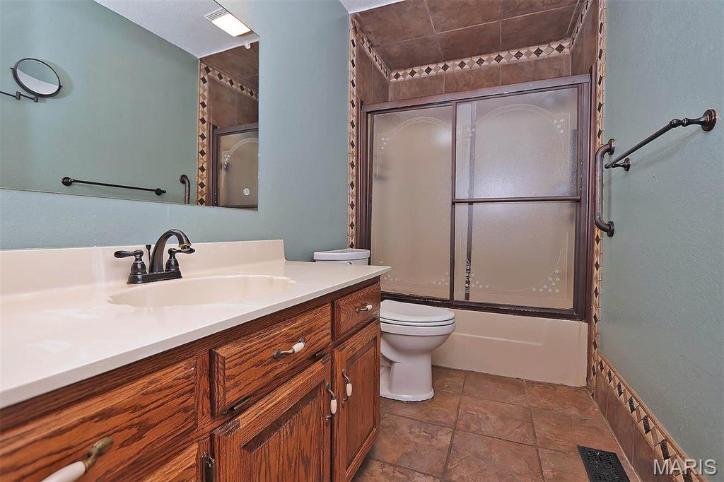 10288 State Highway W Highway Property Photo 24