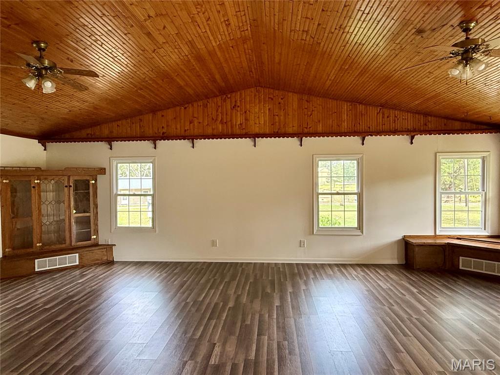 2803 Highway J Property Photo 10