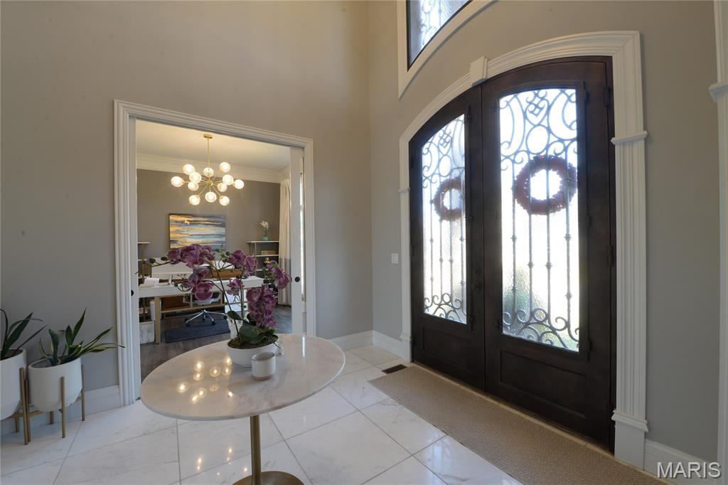 17016 Lakeside Ridge Property Photo 5