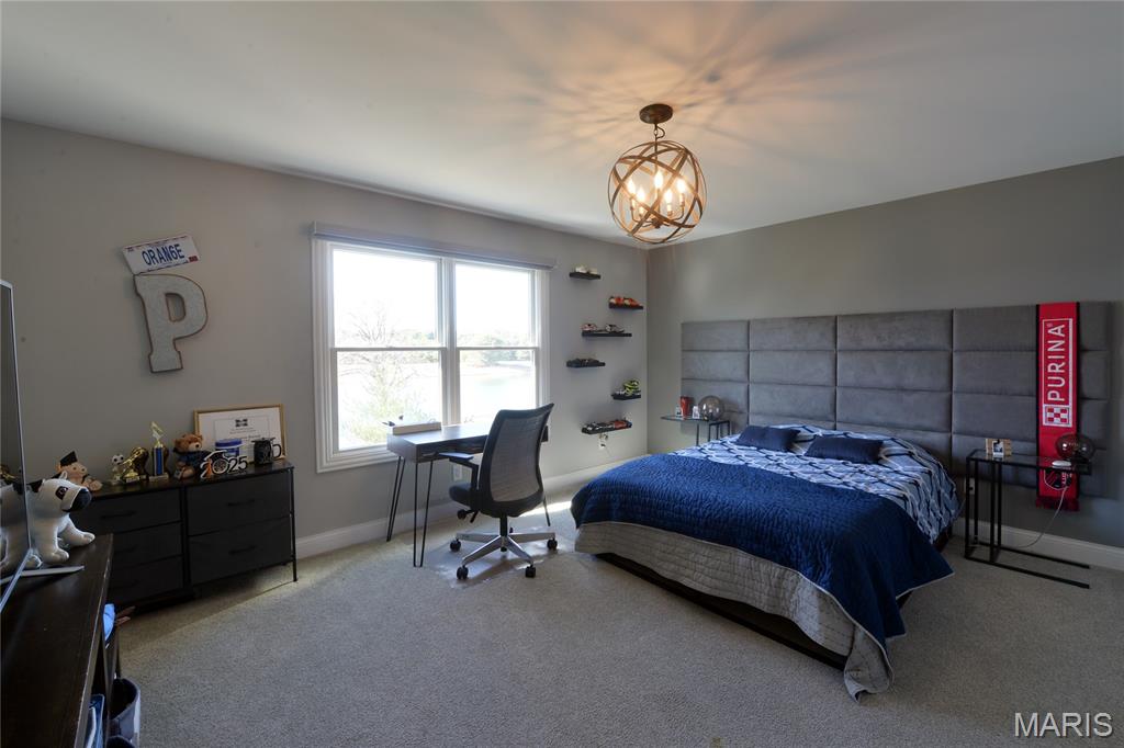 17016 Lakeside Ridge Property Photo 21