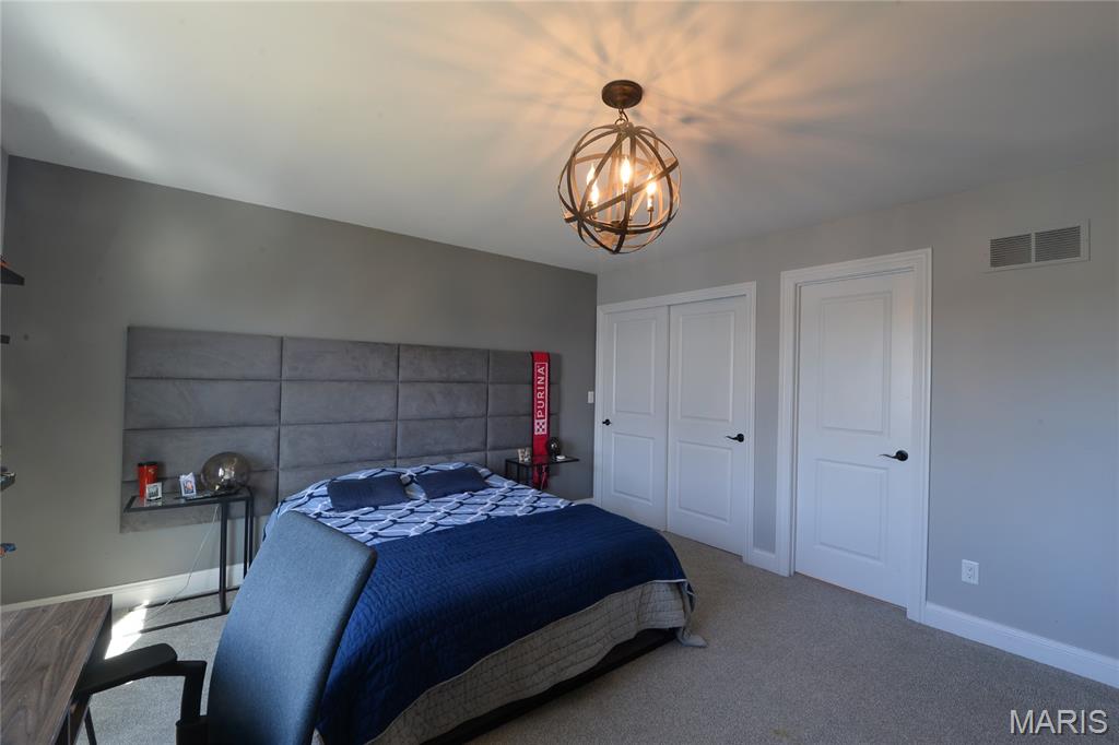17016 Lakeside Ridge Property Photo 22