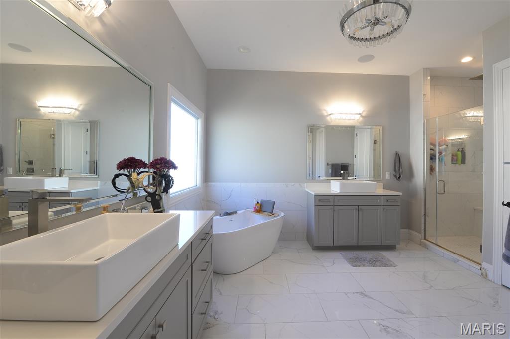 17016 Lakeside Ridge Property Photo 54