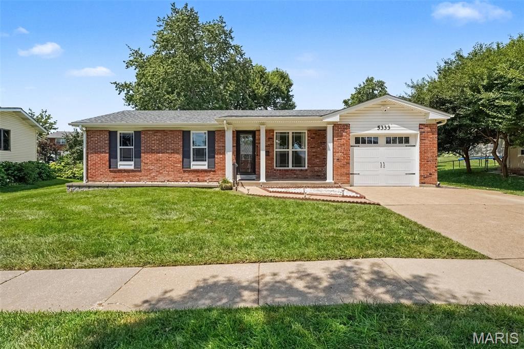 5333 Victron Drive Property Photo 1
