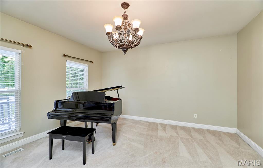 409 Westridge Drive Property Photo 9