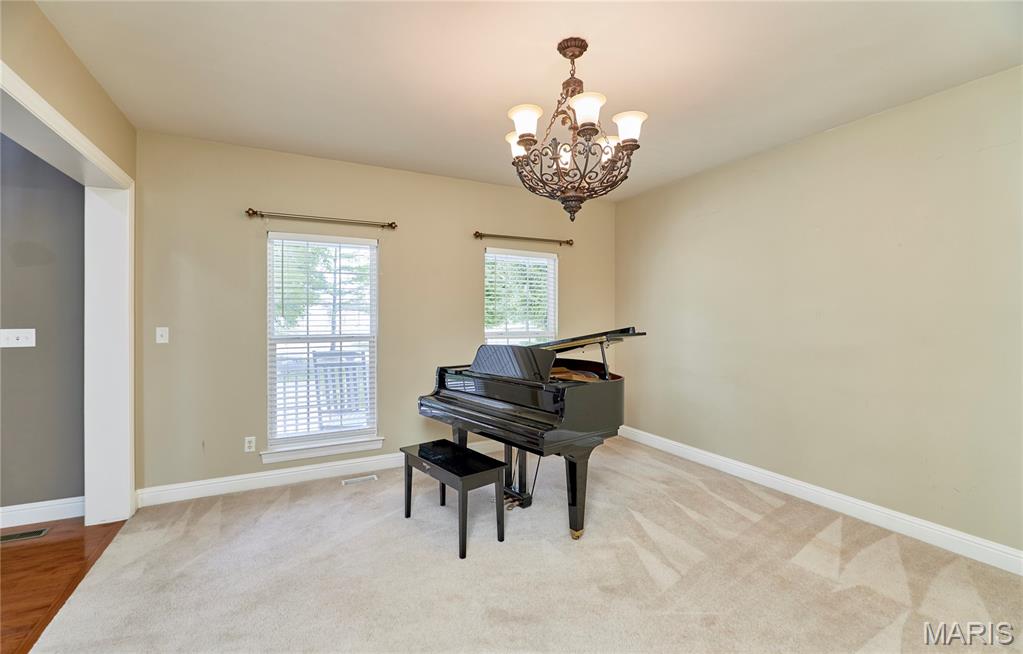 409 Westridge Drive Property Photo 10