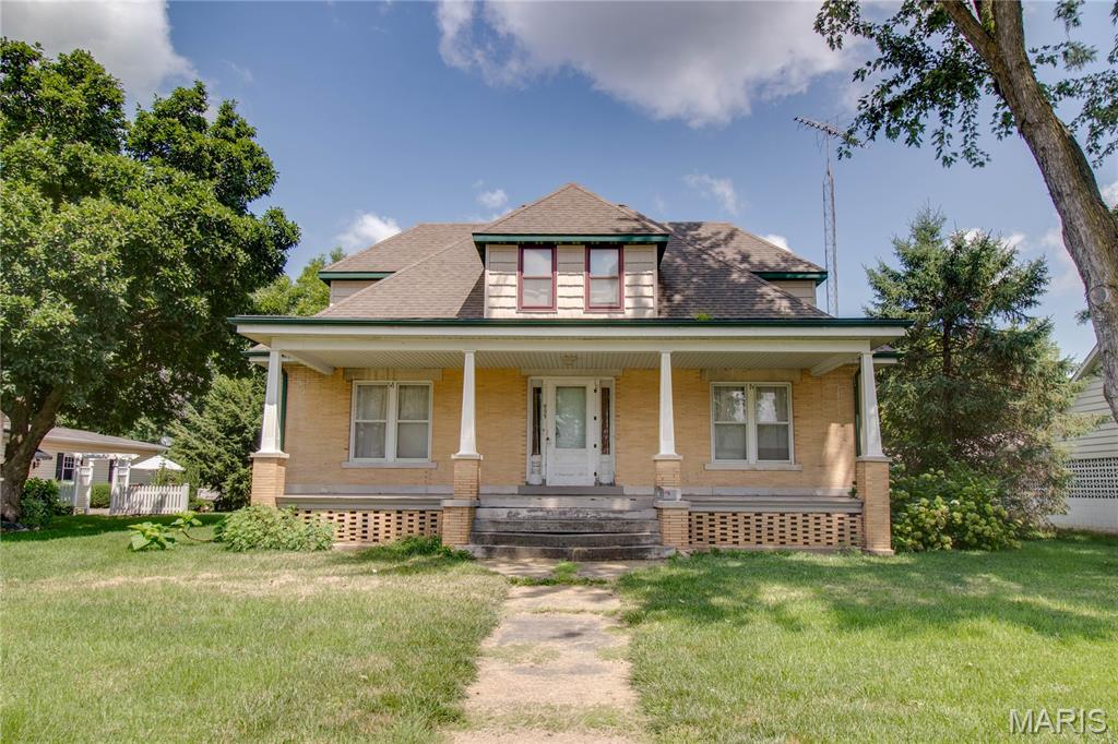 607 Walnut Street Property Photo 1