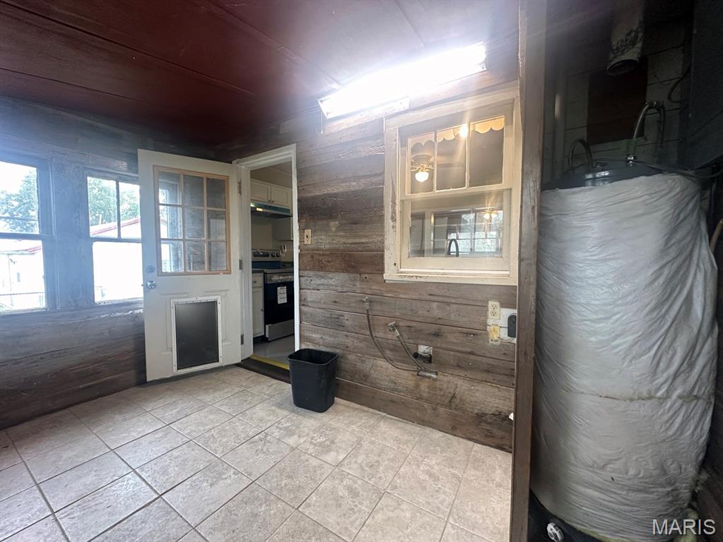 711 N Prairie Street Property Photo 11