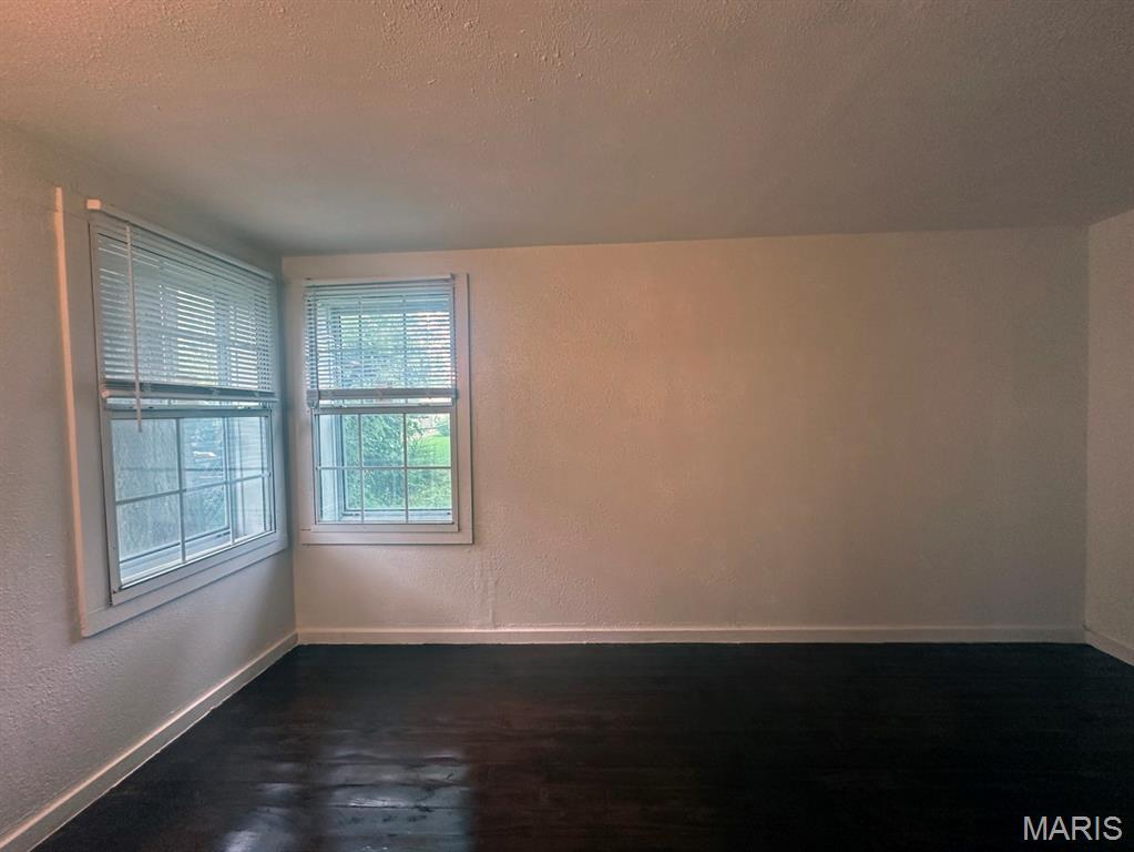 711 N Prairie Street Property Photo 14