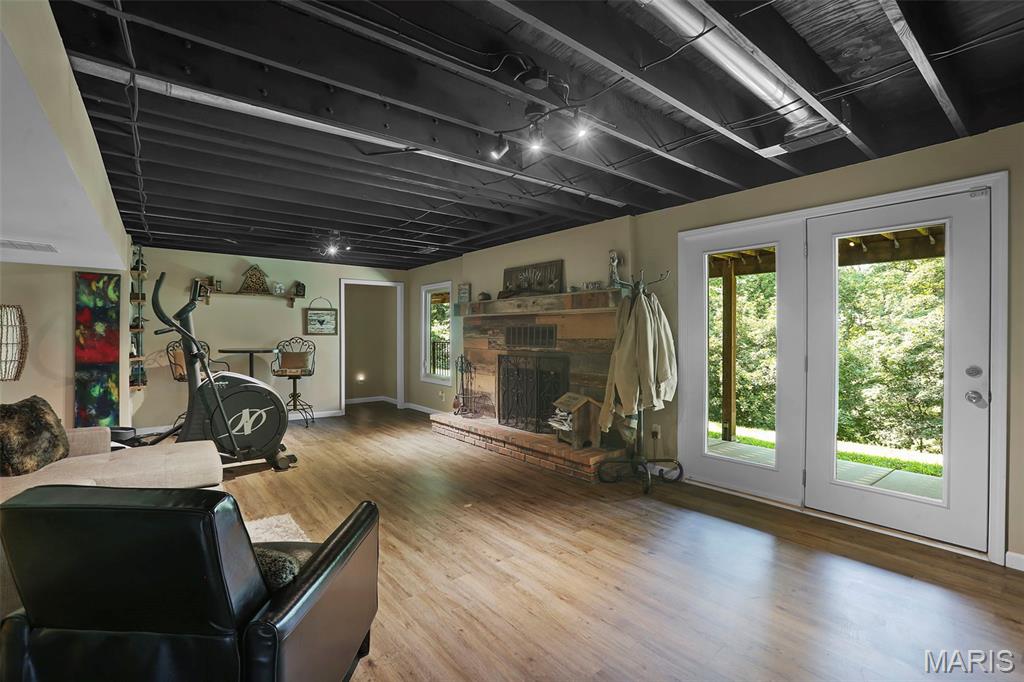 1863 Highway 100 Property Photo 49