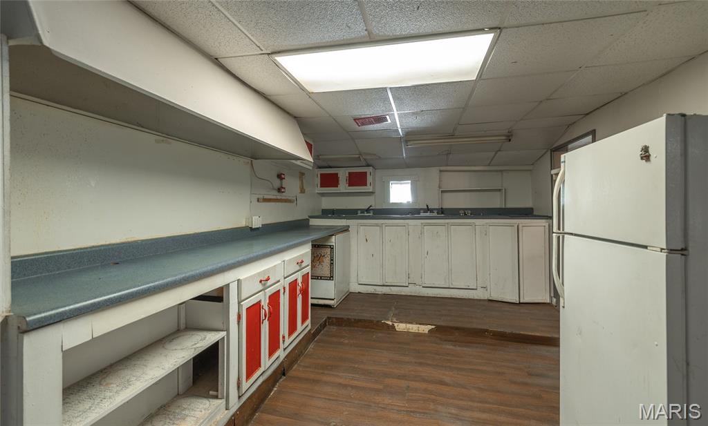 103 E Third Street Property Photo 4
