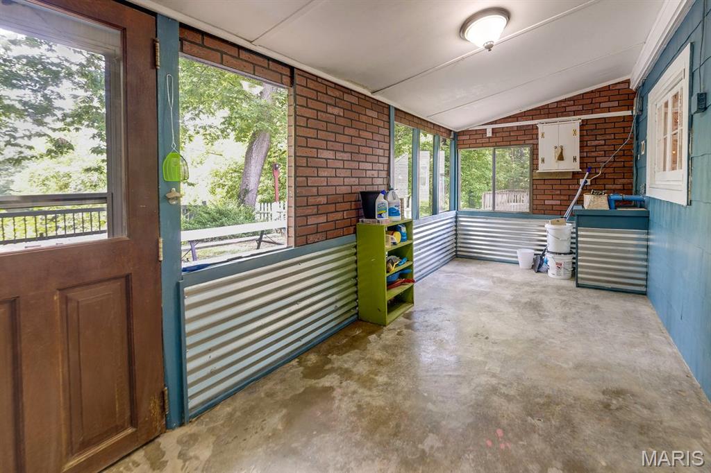 8182 Riverview Drive Property Photo 3