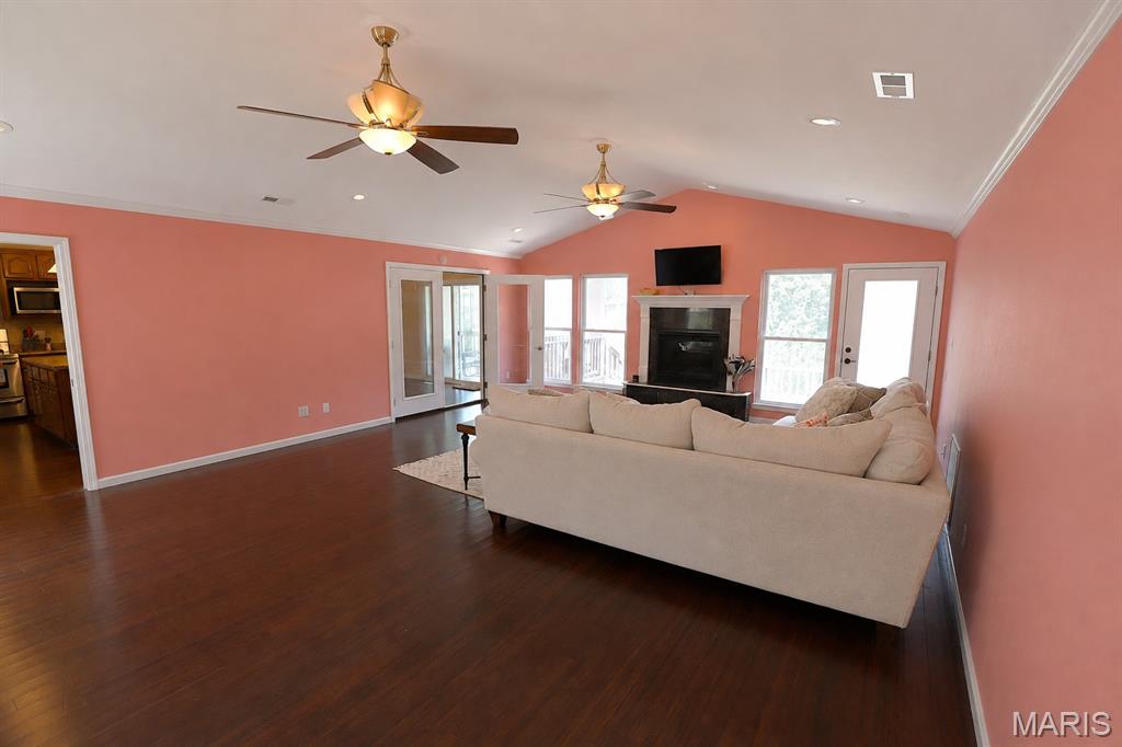 11697 John Emling Road Property Photo 7