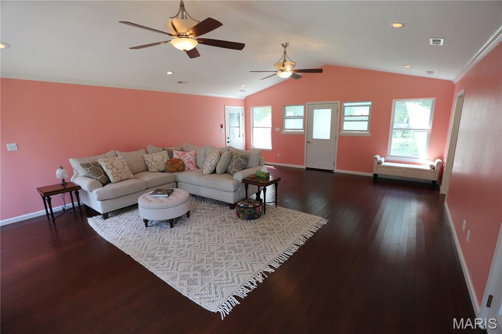 11697 John Emling Road Property Photo 8