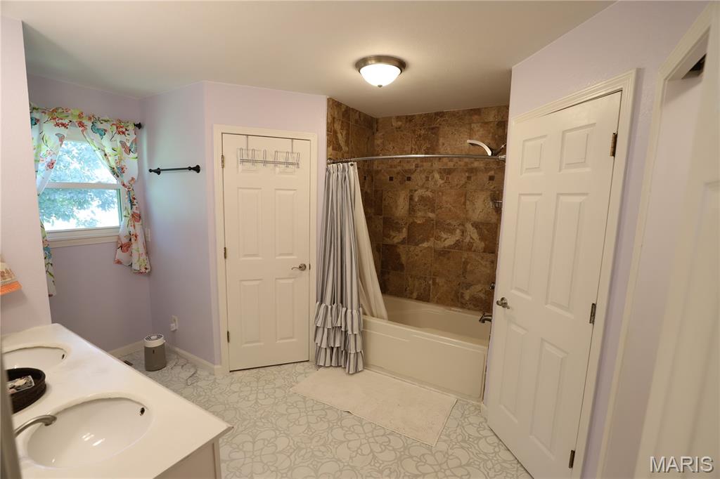11697 John Emling Road Property Photo 23