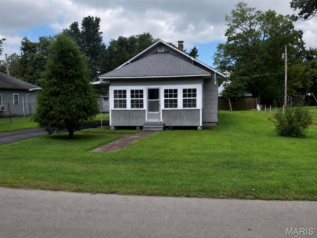 504 Sarff Ave