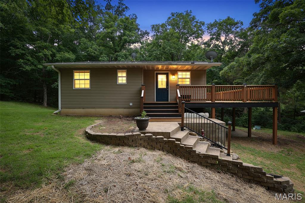 1513 Charmaine Court Property Photo 1