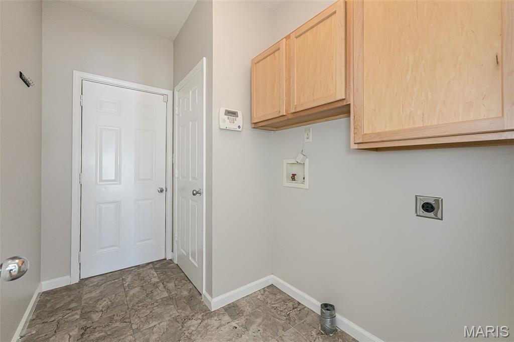 865 Bellerive Manor Drive Property Photo 11