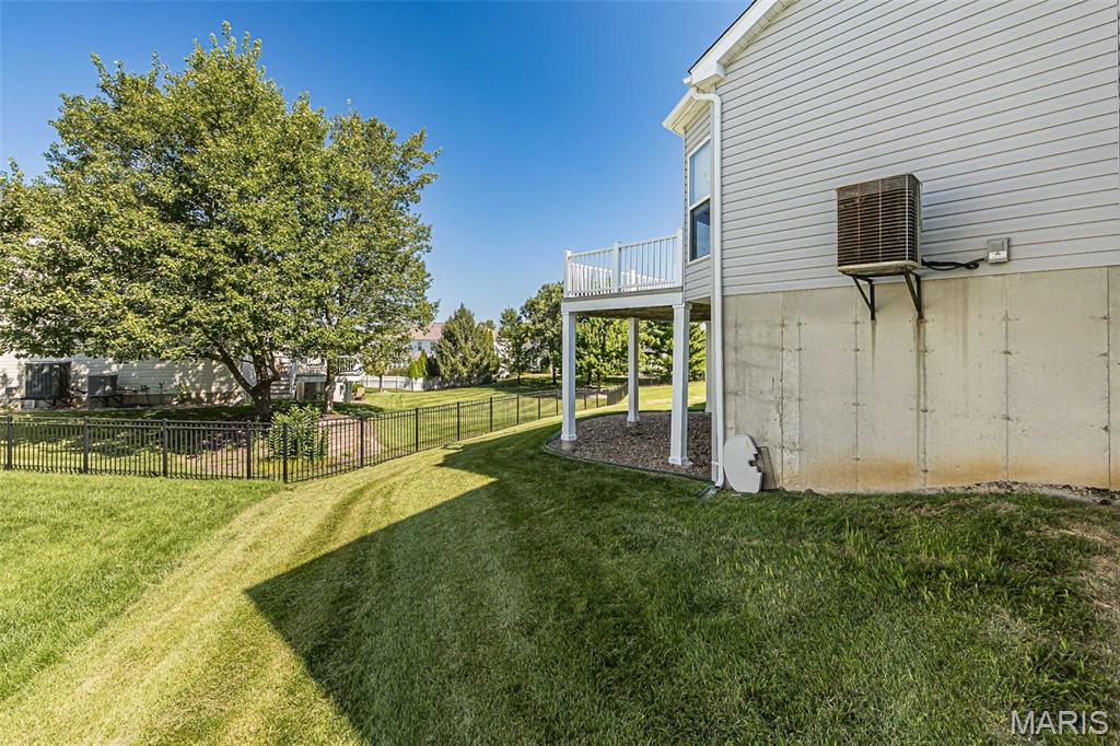 865 Bellerive Manor Drive Property Photo 29