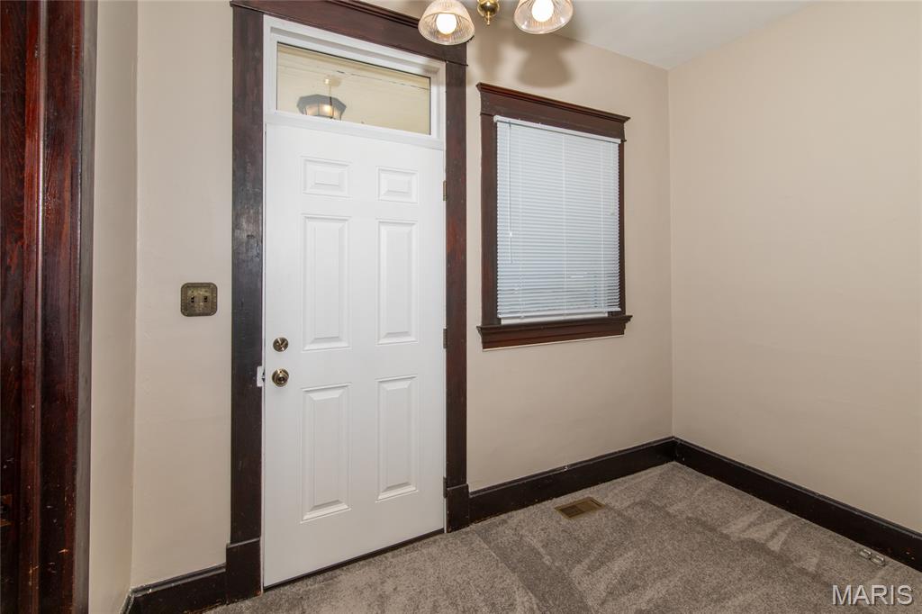 629 E C Street Property Photo 3