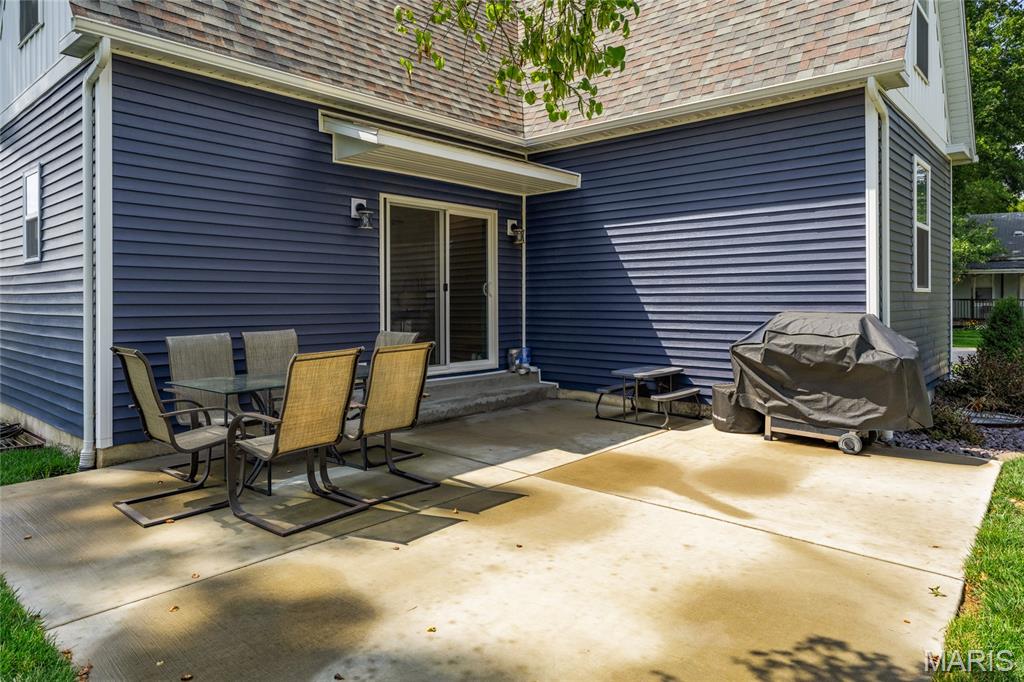 120 E 1st Street Property Photo 41