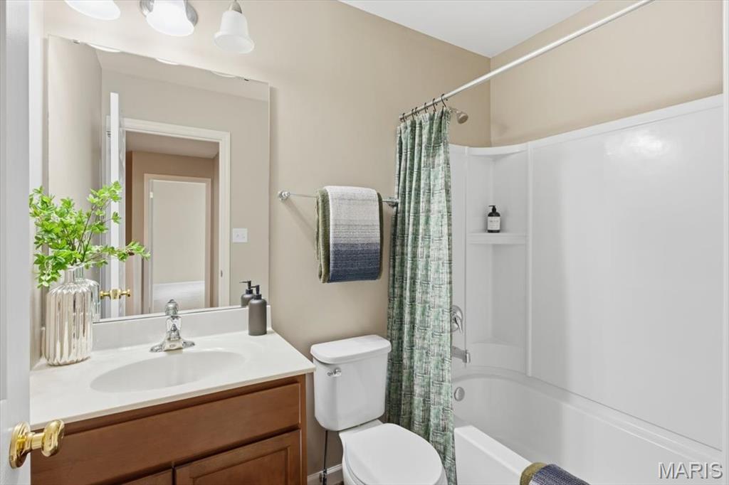 27 Loris Lane Property Photo 12